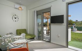 Sea Breeze Apartments